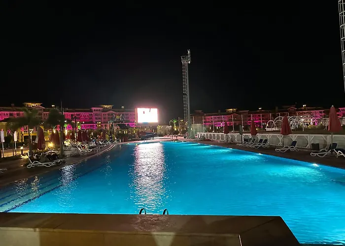 Porto Sarm es-Sejk