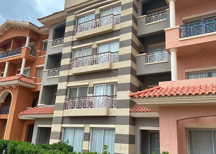 Üdülőközpont Porto 5*